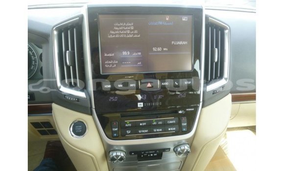 Buy Import Toyota Land Cruiser Other Car in Import - Dubai in Enga Buy Import Toyota Land Cruiser Other Car in Import - Dubai in Enga