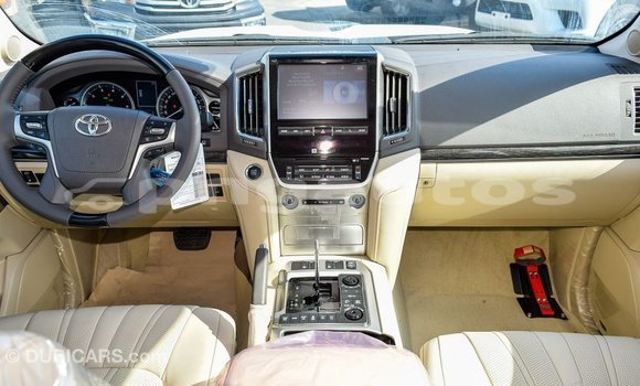 Buy Import Toyota Land Cruiser Black Car in Import - Dubai in Enga Buy Import Toyota Land Cruiser Black Car in Import - Dubai in Enga