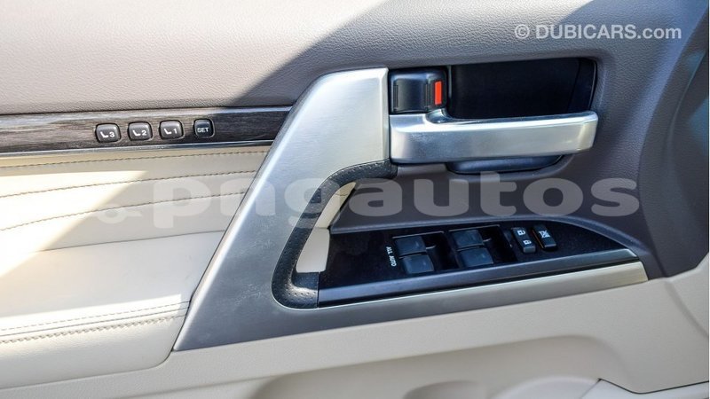 Big with watermark toyota land cruiser enga import dubai 5270