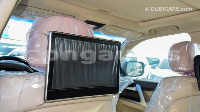 Big with watermark toyota land cruiser enga import dubai 5270