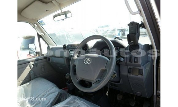 Buy Import Toyota Land Cruiser Other Car in Import - Dubai in Enga Buy Import Toyota Land Cruiser Other Car in Import - Dubai in Enga