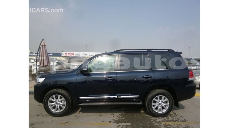 Big with watermark toyota land cruiser enga import dubai 5291