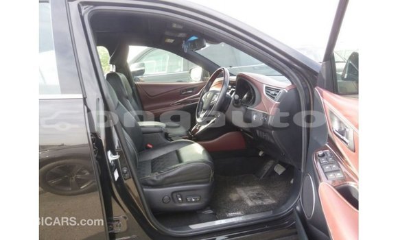 Buy Import Toyota Harrier Brown Car in Import - Dubai in Enga Buy Import Toyota Harrier Brown Car in Import - Dubai in Enga