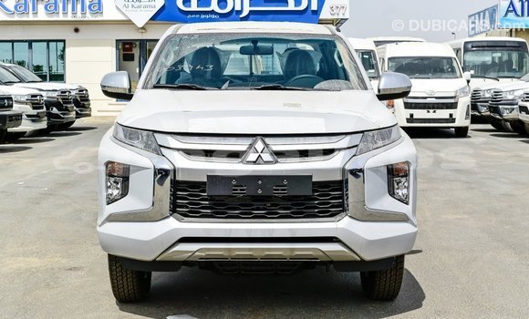 Buy Import Mitsubishi L200 White Car in Import - Dubai in Enga Buy Import Mitsubishi L200 White Car in Import - Dubai in Enga