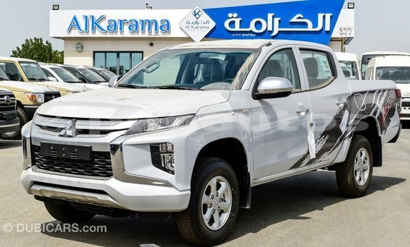 Buy Import Mitsubishi L200 White Car in Import - Dubai in Enga Buy Import Mitsubishi L200 White Car in Import - Dubai in Enga