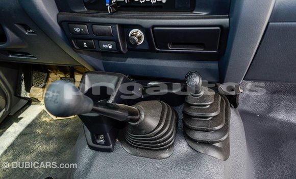 Buy Import Toyota Land Cruiser White Car in Import - Dubai in Enga Buy Import Toyota Land Cruiser White Car in Import - Dubai in Enga