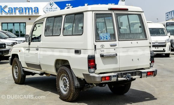 Buy Import Toyota Land Cruiser White Car in Import - Dubai in Enga Buy Import Toyota Land Cruiser White Car in Import - Dubai in Enga