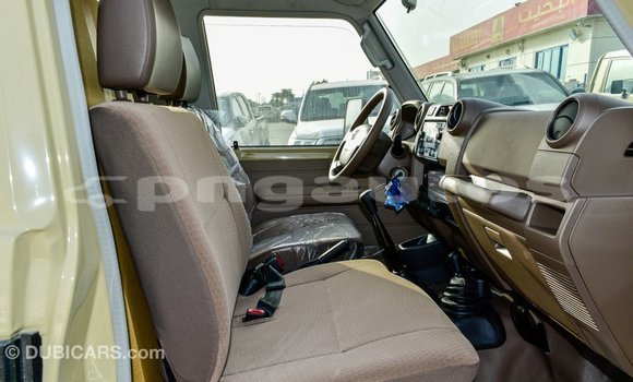 Buy Import Toyota Land Cruiser Beige Car in Import - Dubai in Enga Buy Import Toyota Land Cruiser Beige Car in Import - Dubai in Enga