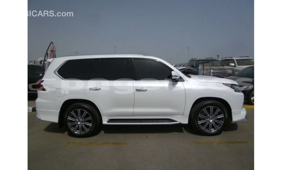 Buy Import Lexus LX White Car in Import - Dubai in Enga Buy Import Lexus LX White Car in Import - Dubai in Enga
