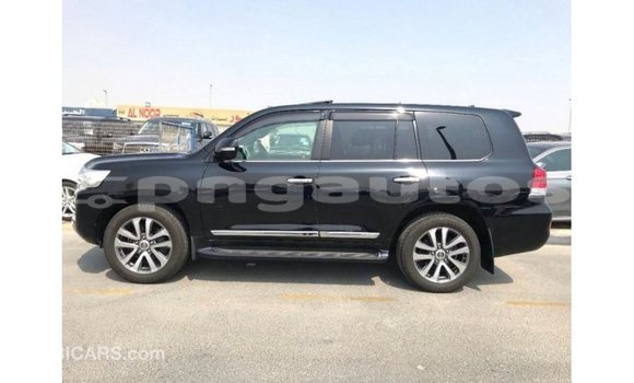 Buy Import Toyota Land Cruiser Black Car in Import - Dubai in Enga Buy Import Toyota Land Cruiser Black Car in Import - Dubai in Enga