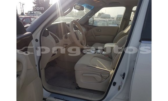 Buy Import Nissan Patrol White Car in Import - Dubai in Enga Buy Import Nissan Patrol White Car in Import - Dubai in Enga