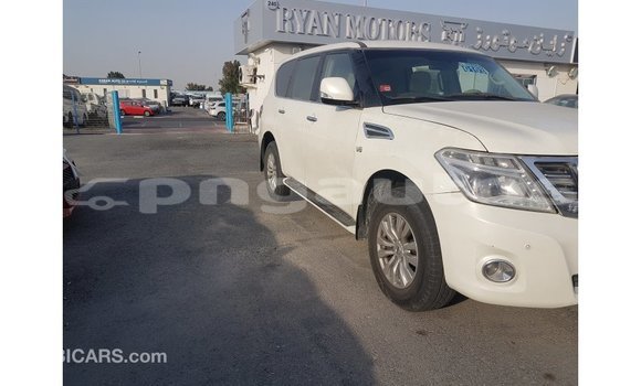 Buy Import Nissan Patrol White Car in Import - Dubai in Enga Buy Import Nissan Patrol White Car in Import - Dubai in Enga
