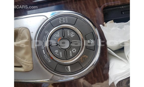 Buy Import Nissan Patrol White Car in Import - Dubai in Enga Buy Import Nissan Patrol White Car in Import - Dubai in Enga