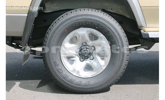 Buy Import Toyota Land Cruiser Beige Car in Import - Dubai in Enga Buy Import Toyota Land Cruiser Beige Car in Import - Dubai in Enga