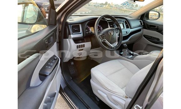 Buy Import Toyota Highlander Other Car in Import - Dubai in Enga Buy Import Toyota Highlander Other Car in Import - Dubai in Enga