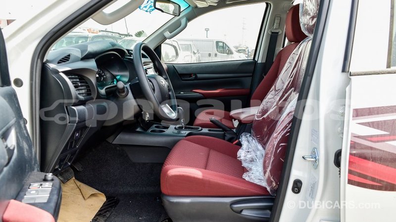 Big with watermark toyota hilux enga import dubai 5332