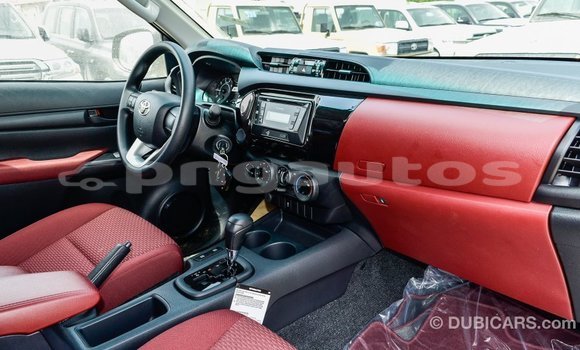 Buy Import Toyota Hilux White Car in Import - Dubai in Enga Buy Import Toyota Hilux White Car in Import - Dubai in Enga