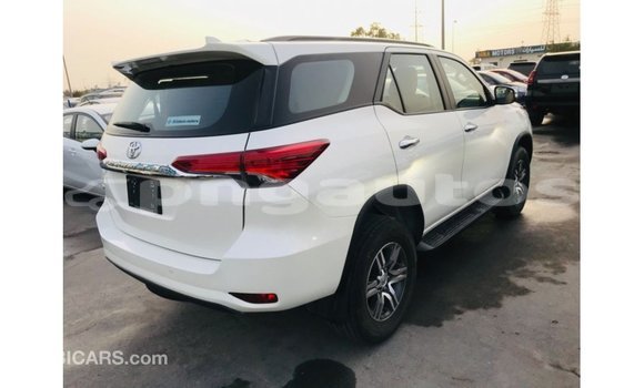 Buy Import Toyota Fortuner White Car in Import - Dubai in Enga Buy Import Toyota Fortuner White Car in Import - Dubai in Enga