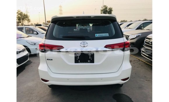 Buy Import Toyota Fortuner White Car in Import - Dubai in Enga Buy Import Toyota Fortuner White Car in Import - Dubai in Enga