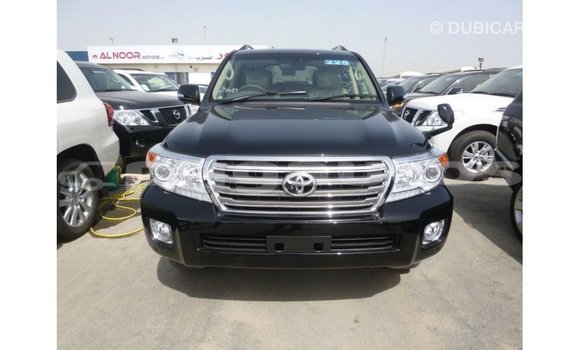 Buy Import Toyota Land Cruiser Black Car in Import - Dubai in Enga Buy Import Toyota Land Cruiser Black Car in Import - Dubai in Enga