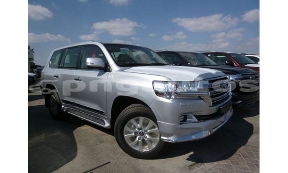 Buy Import Toyota Land Cruiser Other Car in Import - Dubai in Enga Buy Import Toyota Land Cruiser Other Car in Import - Dubai in Enga