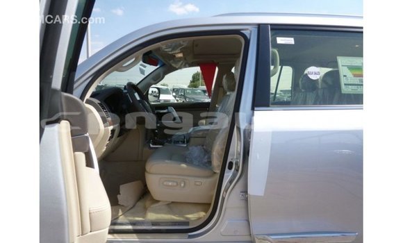 Buy Import Toyota Land Cruiser Other Car in Import - Dubai in Enga Buy Import Toyota Land Cruiser Other Car in Import - Dubai in Enga