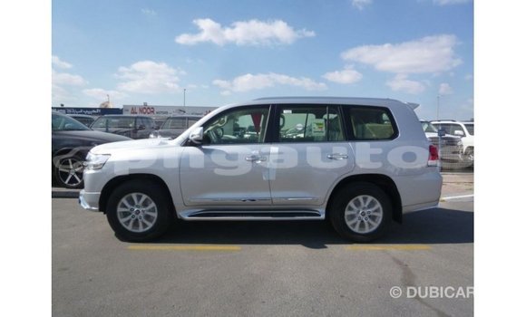 Buy Import Toyota Land Cruiser Other Car in Import - Dubai in Enga Buy Import Toyota Land Cruiser Other Car in Import - Dubai in Enga