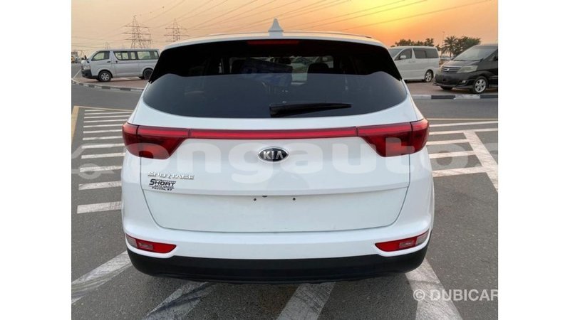 Big with watermark kia sportage enga import dubai 5353