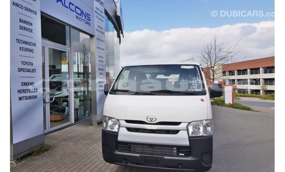 Buy Import Toyota Hiace White Car in Import - Dubai in Enga Buy Import Toyota Hiace White Car in Import - Dubai in Enga