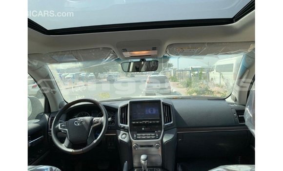 Buy Import Toyota Land Cruiser Black Car in Import - Dubai in Enga Buy Import Toyota Land Cruiser Black Car in Import - Dubai in Enga