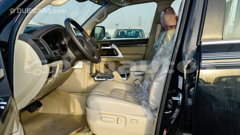 Big with watermark toyota land cruiser enga import dubai 5368