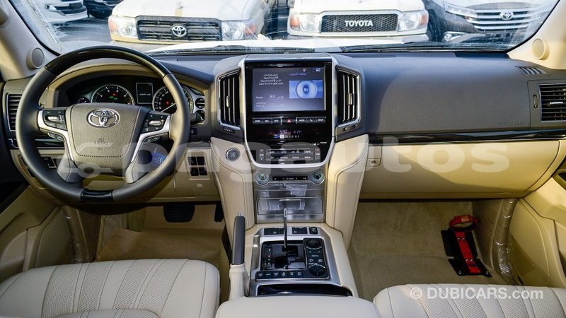 Big with watermark toyota land cruiser enga import dubai 5368