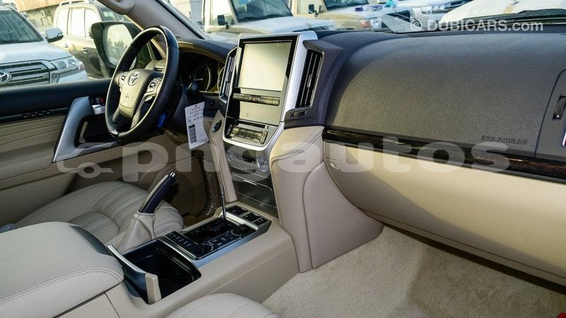 Big with watermark toyota land cruiser enga import dubai 5368