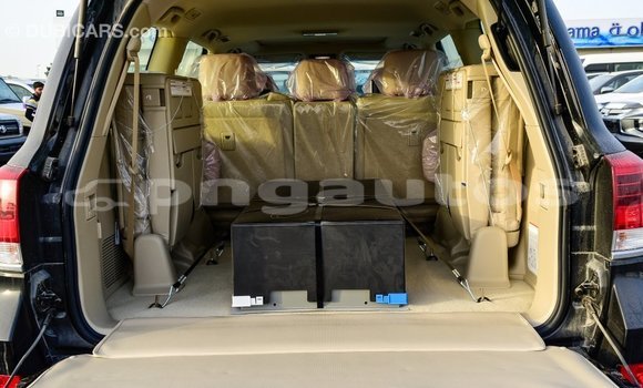 Buy Import Toyota Land Cruiser Black Car in Import - Dubai in Enga Buy Import Toyota Land Cruiser Black Car in Import - Dubai in Enga