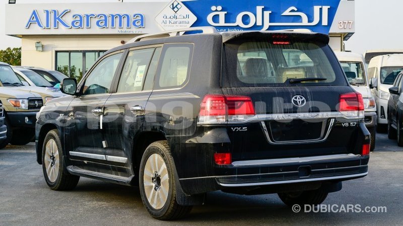 Big with watermark toyota land cruiser enga import dubai 5368