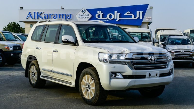 Big with watermark toyota land cruiser enga import dubai 5369