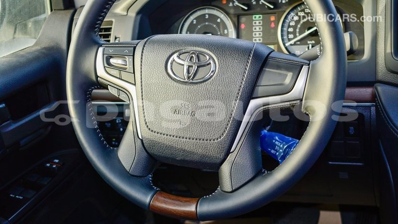 Big with watermark toyota land cruiser enga import dubai 5369