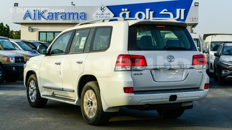 Big with watermark toyota land cruiser enga import dubai 5369