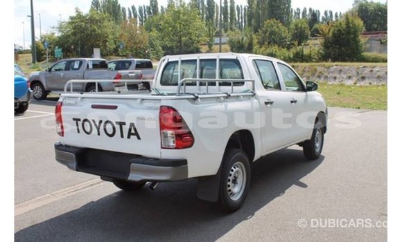 Buy Import Toyota Hilux White Car in Import - Dubai in Enga Buy Import Toyota Hilux White Car in Import - Dubai in Enga