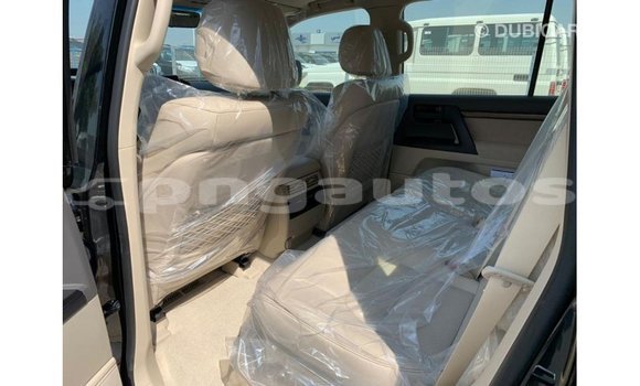Buy Import Toyota Land Cruiser Black Car in Import - Dubai in Enga Buy Import Toyota Land Cruiser Black Car in Import - Dubai in Enga