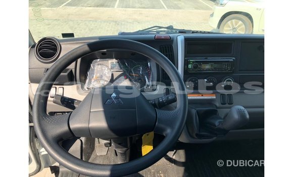 Buy Import Mitsubishi L400 White Truck in Import - Dubai in Enga Buy Import Mitsubishi L400 White Truck in Import - Dubai in Enga