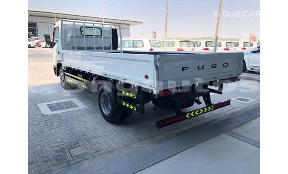 Buy Import Mitsubishi L400 White Truck in Import - Dubai in Enga Buy Import Mitsubishi L400 White Truck in Import - Dubai in Enga