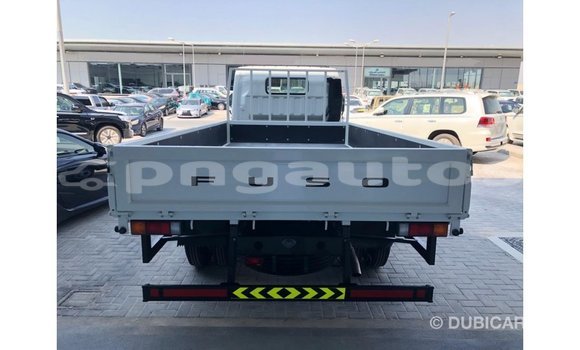Buy Import Mitsubishi L400 White Truck in Import - Dubai in Enga Buy Import Mitsubishi L400 White Truck in Import - Dubai in Enga