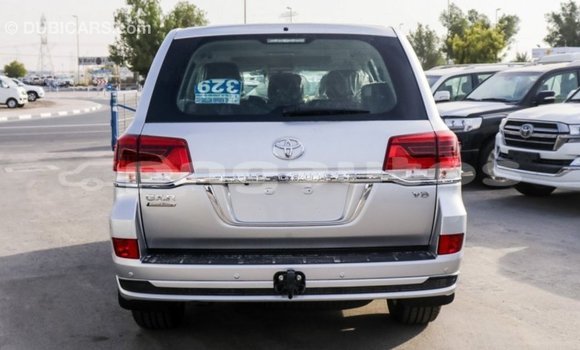 Buy Import Toyota Land Cruiser Other Car in Import - Dubai in Enga Buy Import Toyota Land Cruiser Other Car in Import - Dubai in Enga