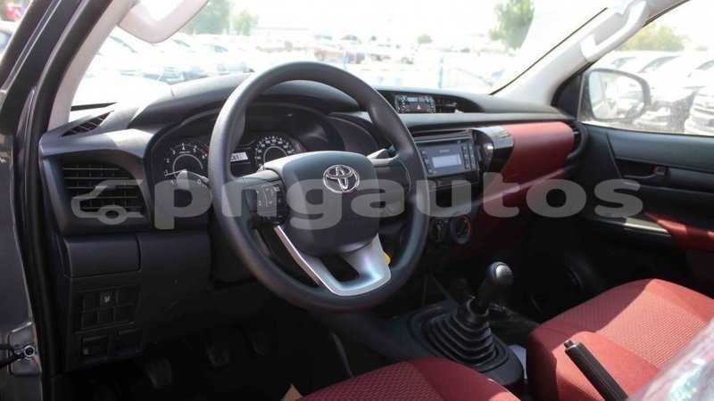 Big with watermark toyota hilux enga import dubai 5397