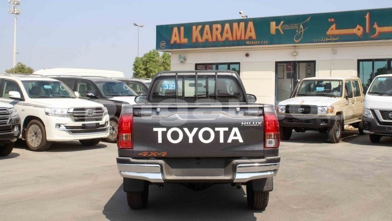 Big with watermark toyota hilux enga import dubai 5397