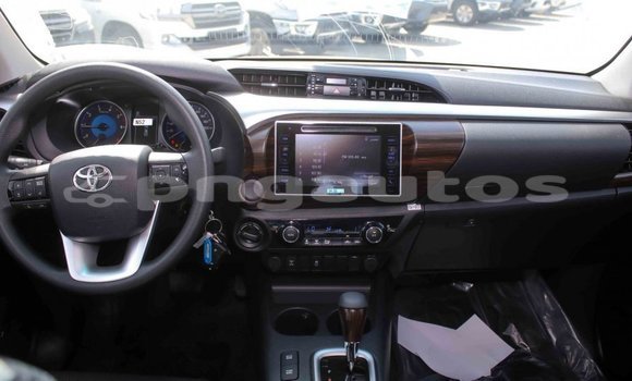 Buy Import Toyota Hilux White Car in Import - Dubai in Enga Buy Import Toyota Hilux White Car in Import - Dubai in Enga