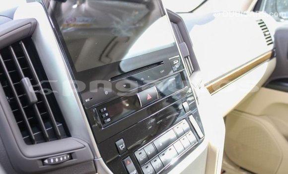 Buy Import Toyota Land Cruiser White Car in Import - Dubai in Enga Buy Import Toyota Land Cruiser White Car in Import - Dubai in Enga