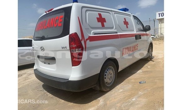 Buy Import Hyundai Accent White Car in Import - Dubai in Enga Buy Import Hyundai Accent White Car in Import - Dubai in Enga