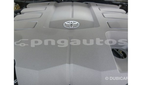 Buy Import Toyota Land Cruiser White Car in Import - Dubai in Enga Buy Import Toyota Land Cruiser White Car in Import - Dubai in Enga